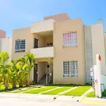New Apt Celebrate Mexican Independence In Acapulco